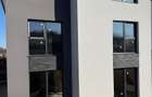 Duplex cu 4 camere, 115 mp plus 495 mp teren, Garaj, zona strazii Avra