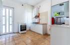 Casa cu 10 camere de vanzare pe str. Corneliu Coposu
