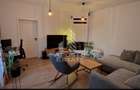 Apartament la casa cu curte comuna zona Piata Maria - 1