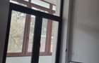 Vand apartament ultracentral, hol, 3 camere, 2 bai, garaj , anexe - 2