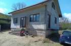 Casă cu 3 camere cu Teren 1860 Mp în Voluntari - 1