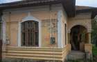 Casa de vanzare batraneasca in comuna Razvad - 1