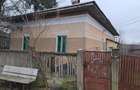 Vand casa cu 2500 metrii patrati de curte plus dependente - 5