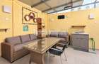 Zona Vivo Mall - O casa cu personalitate, gradina, spatii de relaxare si parcare