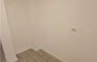 Decomandat cu 2 balcoane la etajul 3 in bloc anvelopat
