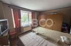 Casa de vanzare 3 camere 134 mpu teren liber 143 mp garaj Fagaras - 2
