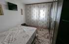 Inchiriez camera in apartament cu 3 camere, centru, langa UMF - 8