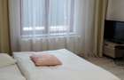 Vand 3 studiouri, 4 camere cu bai proprii ?i bucatarie comuna, toate situate in aceea?i cladire - 1