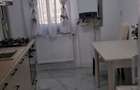 Apartament cu 3 camere decomandat în Petros