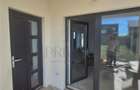 Duplex in spate la Kaufland - 3 dormitoare - bucatarie inchisa - debar - 13