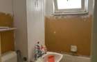 Vind apartament 2 camere,63mp,etaj 1,necesita renovare - 1