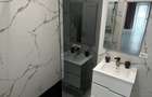 Inchiriez apartament cu 2 camere et 1 complet utilat si nou + parcare