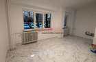 Garsoniera renovata, parter, ideala pentru cabinet sau birou - 1