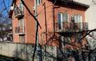 Proprietar vila, caut asociat - 2