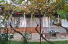 Casa+teren de vanzare