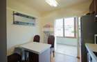 De vânzare apartament cu 3 camere, în zona Decebal