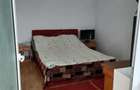 Casă cu 3 camere cu Teren 3500 Mp în Central - 3