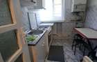 De vanzare apartament cu 2 camere, etajul 1, decomandat, mobilat