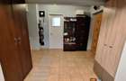Pentru activitate comerciala/locuit. Ultracentral-parter 70 m2-doua camere-living 30 m2- pretabil cabinet stomatologie- avocat- asigurari - 2
