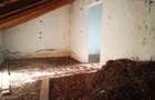Vilă cu 16 camere și teren generos la Potlogi - 1