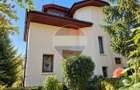 Vila cu 8 camere de vanzare, piscina, livada, iesire la Balta Pasarea