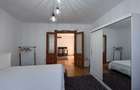 Apartament la casa, cu 3 camere, semidecomandat, zona centrala, str. Sitei - 10