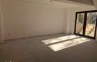 Spatiu comercial 130 mp - demisol - Faleza Nord - 100.000 euro(Cod E8) - 10