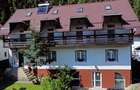 Casa de vanzare, 2 etaje, curte mare