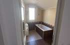 Inchiriez Casa 3 Camere - 4