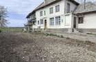 Casa si teren mare cu fantana str Romana - 7