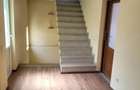 Casă cu 6 camere cu Teren 511 Mp în Central