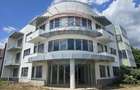De Vânzare Clădire de Birouri 1.769 mp cu Teren 3.728 mp DN4 - 3