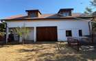 Casa singur in curte - 1063 mp teren - Selimbar