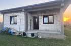 Casă cu 2 camere în Pielești - 1