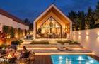 Proprietate premium in Bra?ov | 322 mp utili | Piscina | 741 mp teren