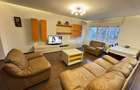 Apartament 4 camere semidecomandat+2parcai incluse in pret | Buna ziua | Boxa