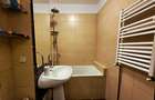 Apartament 3 camere, Decomandat, Etaj 1, Utilat si Partial mobilat, centrala proprie - cartier Nord, Pitesti