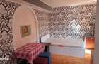 Ofer chirie 2 camere la curte