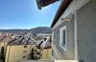 Se vinde apartament cu 3 camere in Comanesti, et.4 - 7