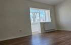 Apartament 3 camere, 3 balcoane, zona Piata Mare