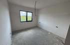 Case noi 3 camere + living , 3.7 ari teren , intrare Odoreu - 6