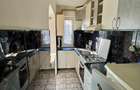 3 Camere Podu Ros 81 000 EUR (negociabil) Etaj 2/4 - 6