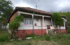 Casă cu 4 camere în Central - 2