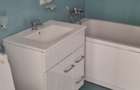 Ofer spre inchiriat apartament 2 camere ,bucatarie, baie,balcon,loc parcare