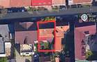 Casă cu 3 camere cu Teren 210 Mp în Central - 1