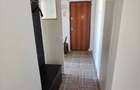 Vand apartament 3 camere