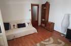 Apartament cu 3 camere decomandat în Titan