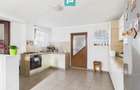 Casa cu 4 camere, curte ?i atelier mecanic - Sebe? - 9