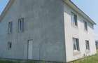 Vand casa ,in Unirea - 9