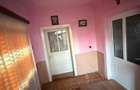 Casa de vanzare la tara